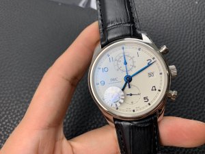 Universal Portugal 42 Series Portuguese Seven Mechanical Watch Universal Portugal 42 Series Portuguese Seven Mechanical Watch