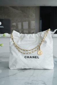 CHANEL HANDBAG White
