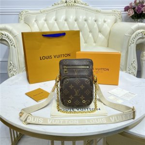 Louis Vuitton Utility Phone Sleeve Louis Vuitton Utility Phone Sleeve