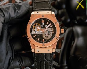 HUBLOT Mechanical Men’s Watch HUBLOT Mechanical Men’s Watch