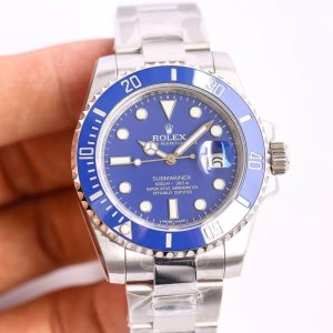 The Rolex Submariner series, black and green water ghost.