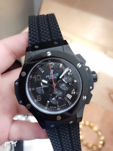 Hublot Men’s Mechanical Wristwatch Hublot Men’s Mechanical Wristwatch