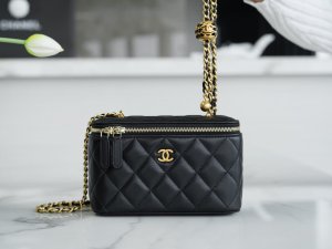CHANEL HANDBAG black