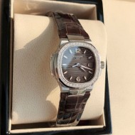 Patek Philippe Nautilus 7010R Quartz Gold Watch Patek Philippe Nautilus 7010R Quartz Gold Watch