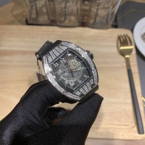 Richard Mille RM010, a new special edition watch with innovative hollow design Richard Mille RM010, a new special edition watch with innovative hollow design