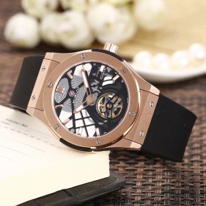 Hublot Men’s Mechanical Wristwatch Hublot Men’s Mechanical Wristwatch