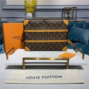 Louis Vuitton Soft Trunk Messenger MM Louis Vuitton Soft Trunk Messenger MM
