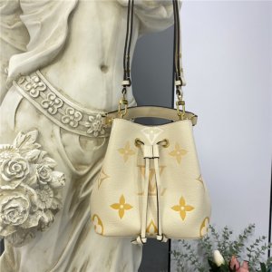 Louis Vuitton NeoNoe BB Cream/Saffron Louis Vuitton NeoNoe BB Cream/Saffron