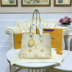 Louis Vuitton Onthego MM Cream / Saffron Louis Vuitton Onthego MM Cream / Saffron