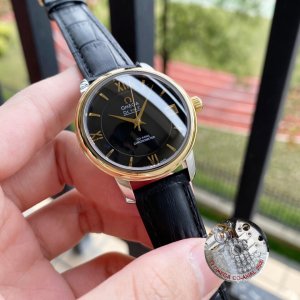 Omega De Ville Elegant Automatic Mechanical Women’s Watch 32mm Omega De Ville Elegant Automatic Mechanical Women’s Watch 32mm