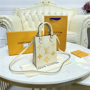 Louis Vuitton Petit SAC Plat Cream / Saffron Louis Vuitton Petit SAC Plat Cream / Saffron