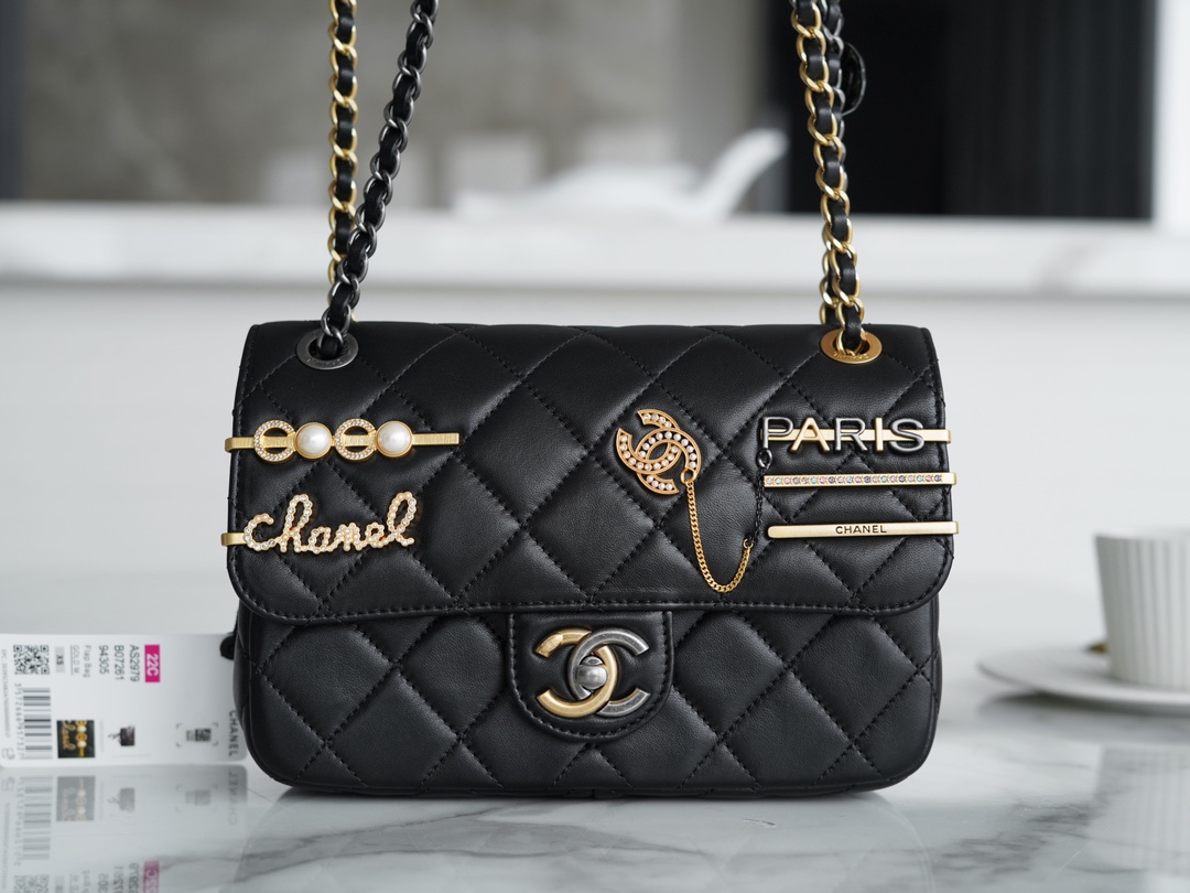 Chanel HANDBAG black Chanel HANDBAG black