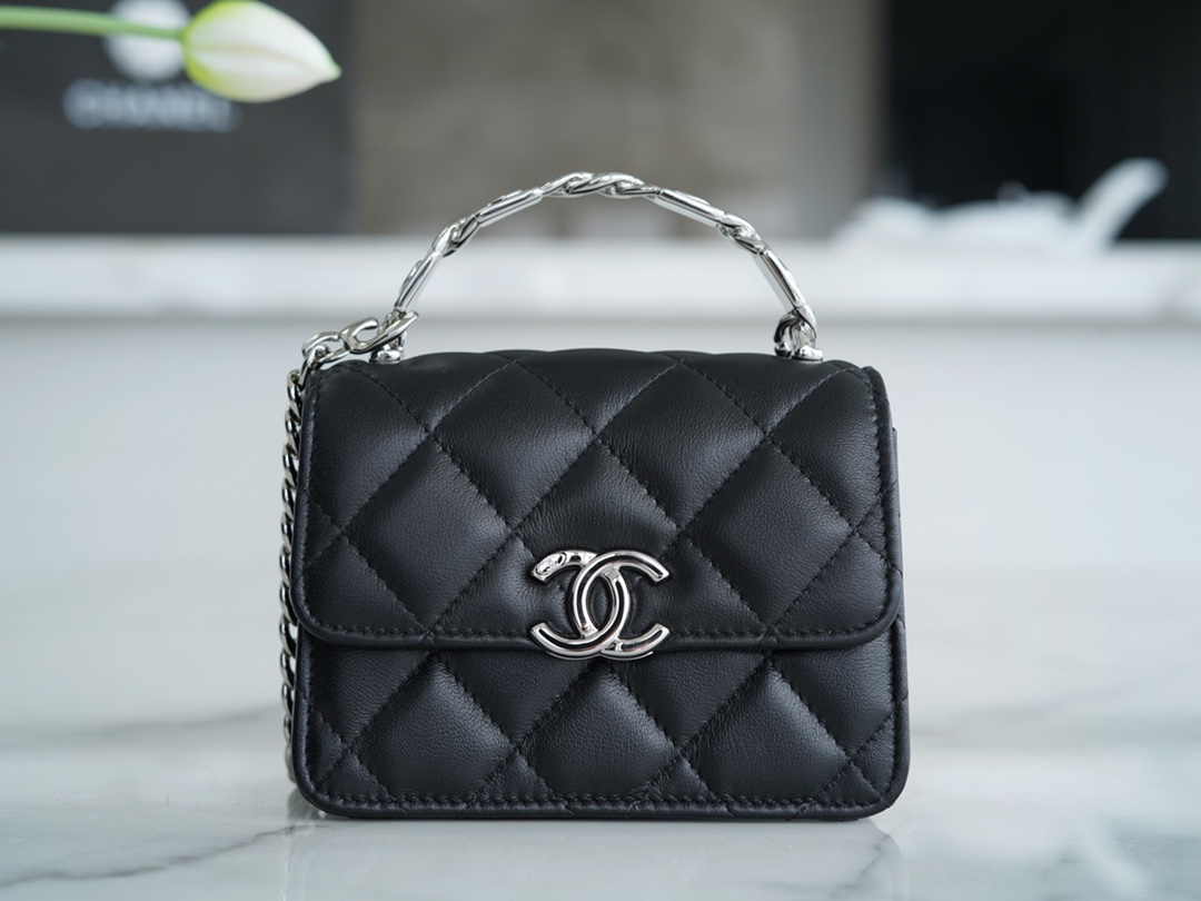 Chanel HANDBAG black Chanel HANDBAG black