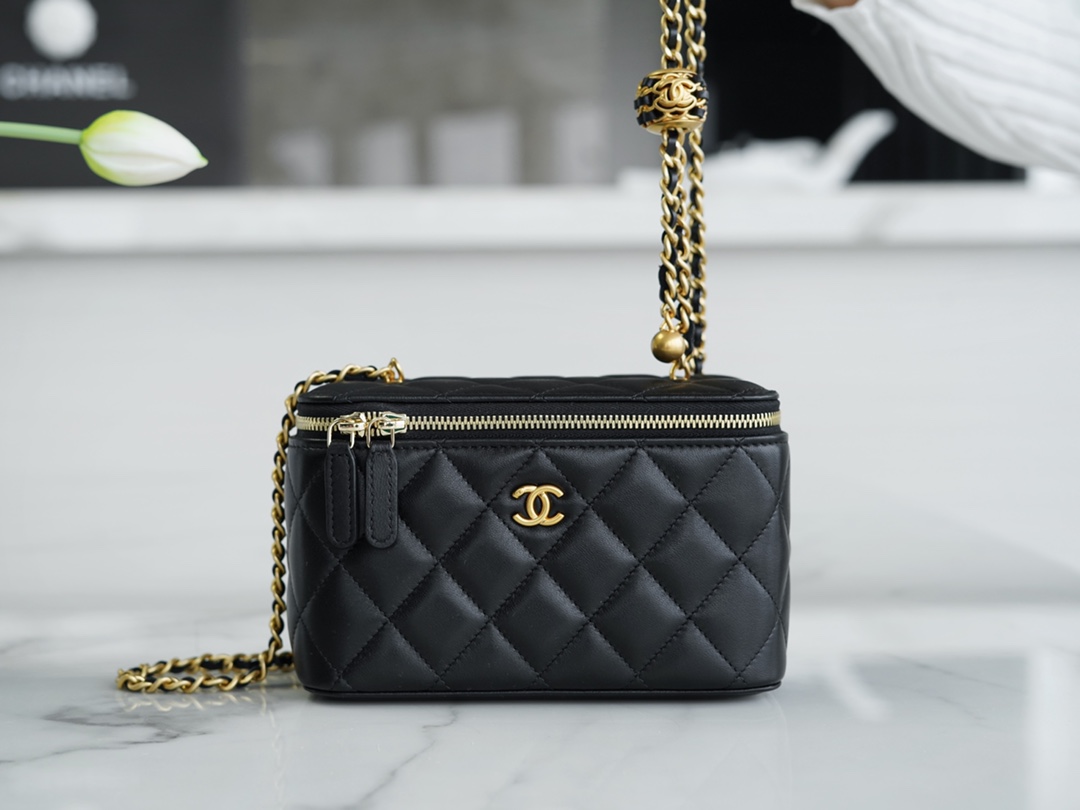 CHANEL HANDBAG black