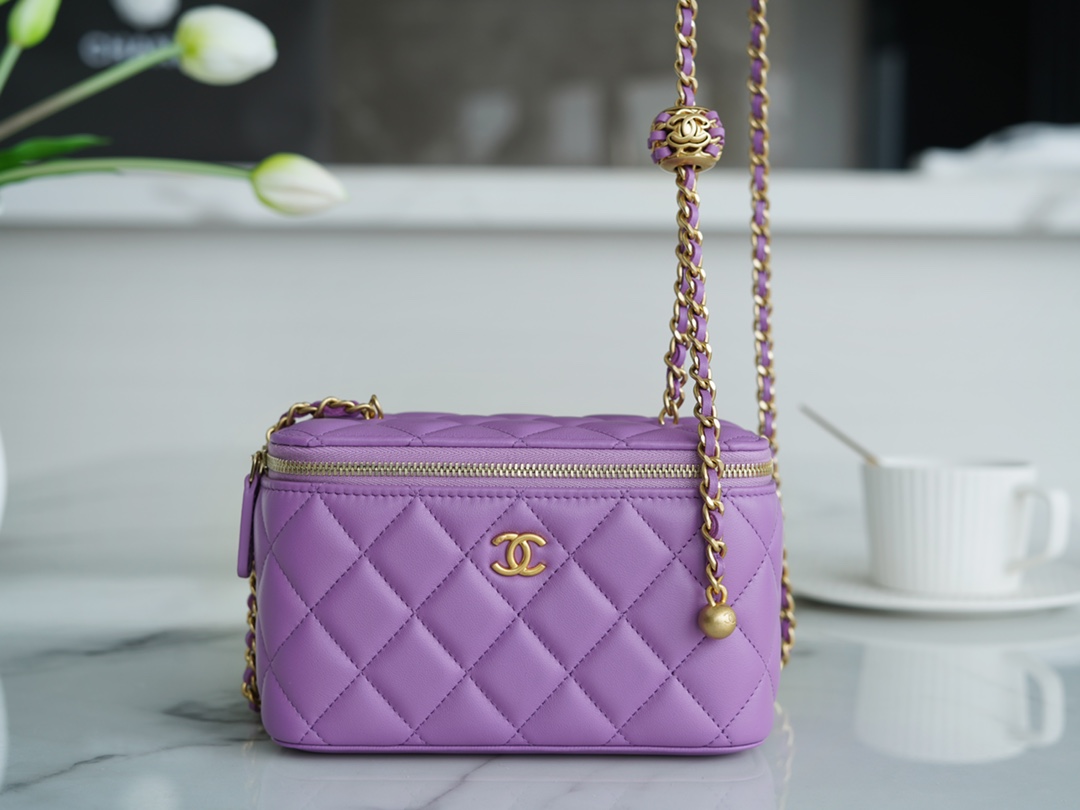 CHANEL HANDBAG purple CHANEL HANDBAG purple