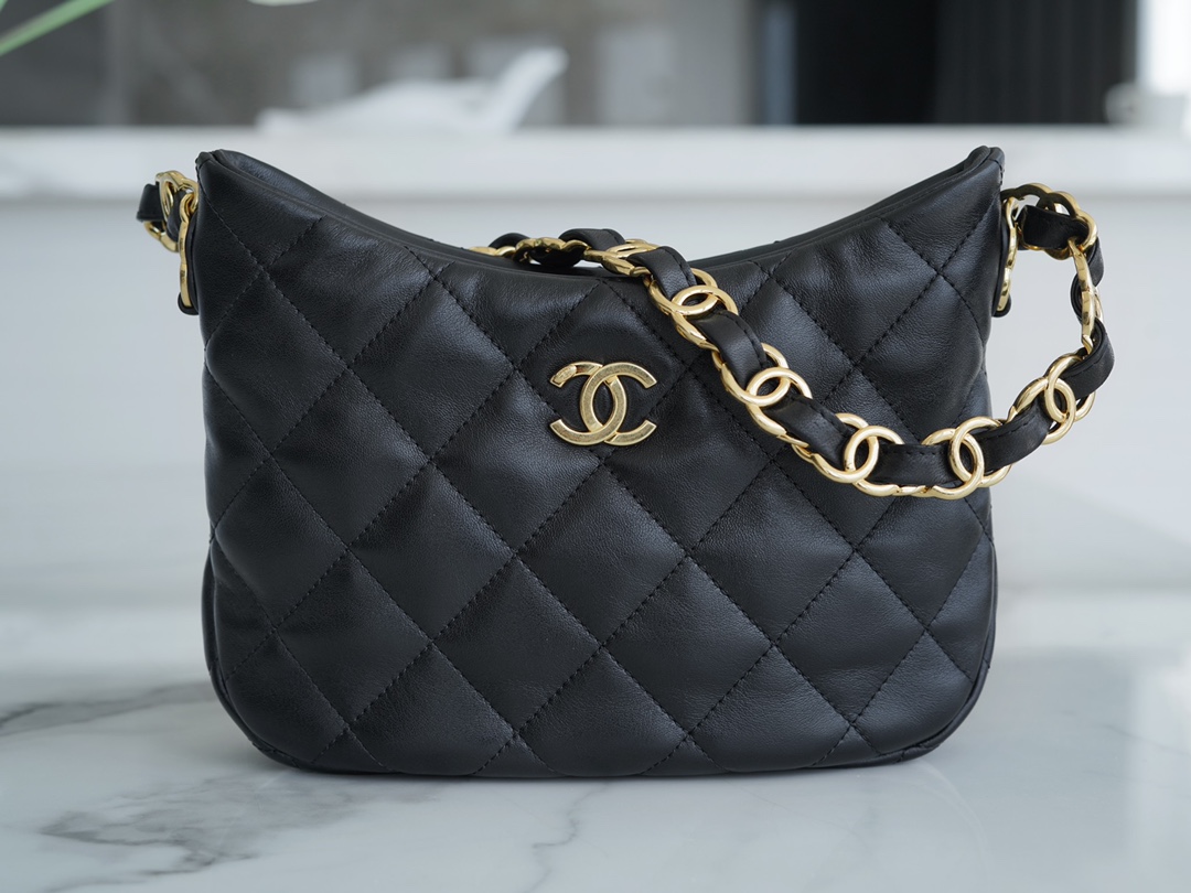 CHANEL HANDBAG black CHANEL HANDBAG black