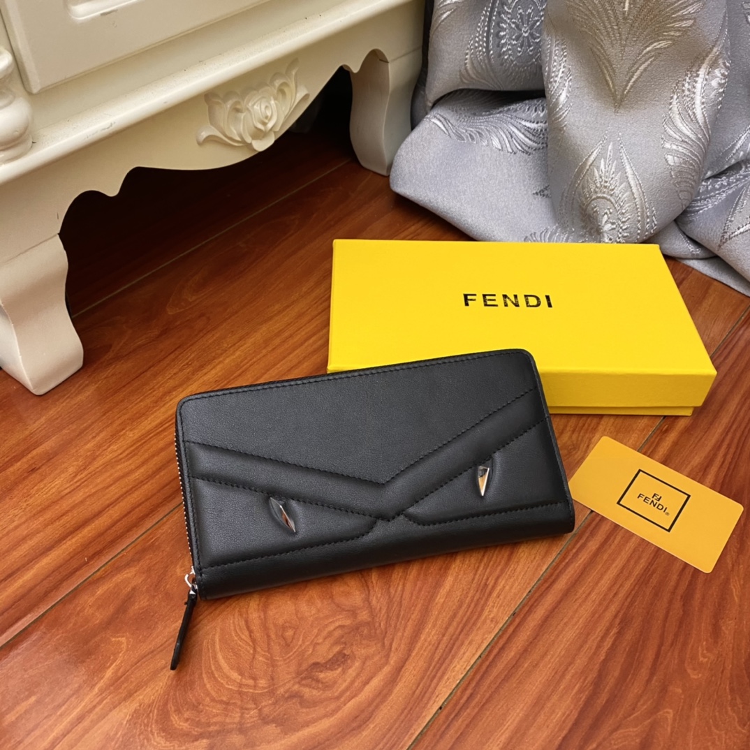 Fendi Long Wallet Bug’s Eye Zip Black Leather Monster Round Zipper Fendi Long Wallet Bug’s Eye Zip Black Leather Monster Round Zipper