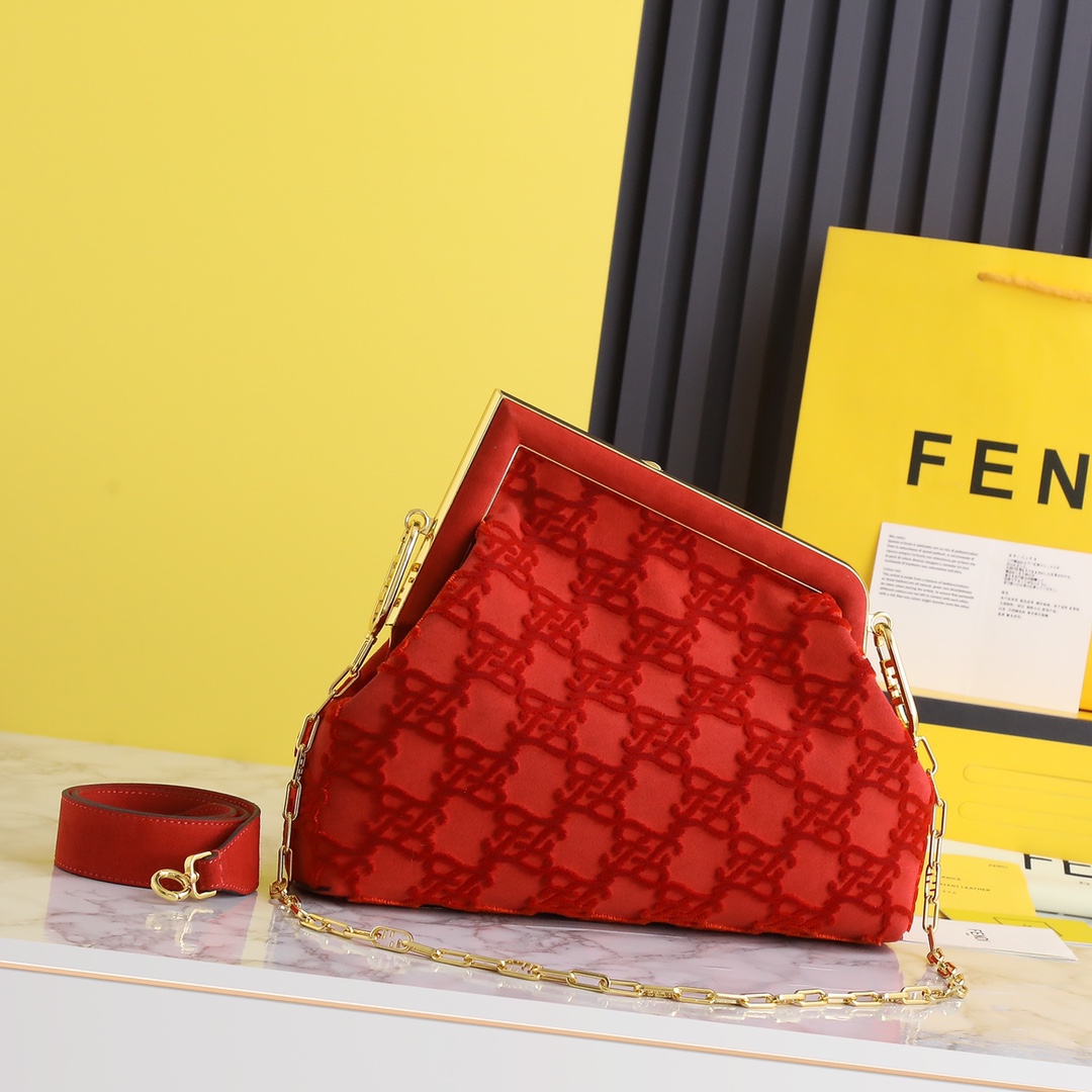 FENDI CROSSBODY BAG Red FENDI CROSSBODY BAG Red