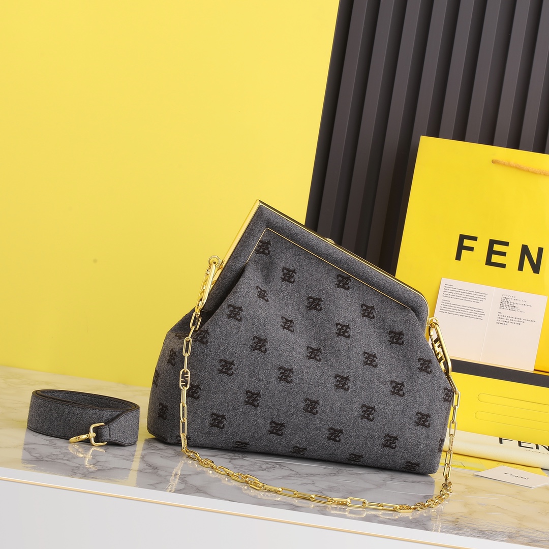 FENDI CROSSBODY BAG Gray FENDI CROSSBODY BAG Gray