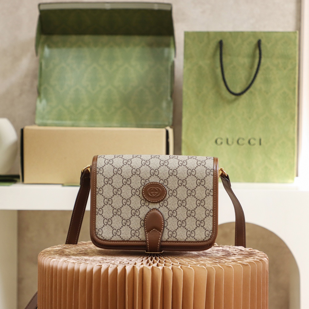 GUCCI MINI CROSSBODY BAG WITH INTERLOCKING GUCCI MINI CROSSBODY BAG WITH INTERLOCKING