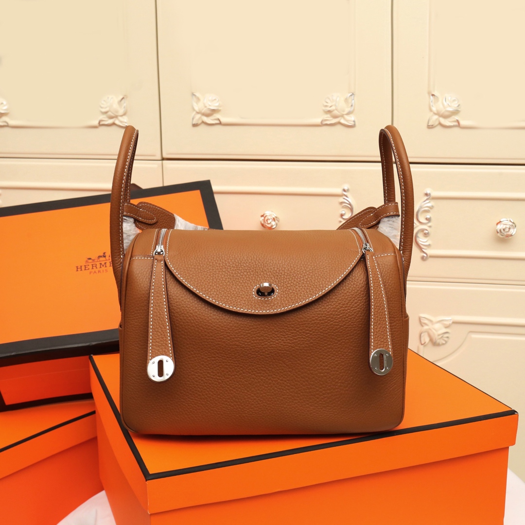 HERMES HANDBAG LINDY brown HERMES HANDBAG LINDY brown