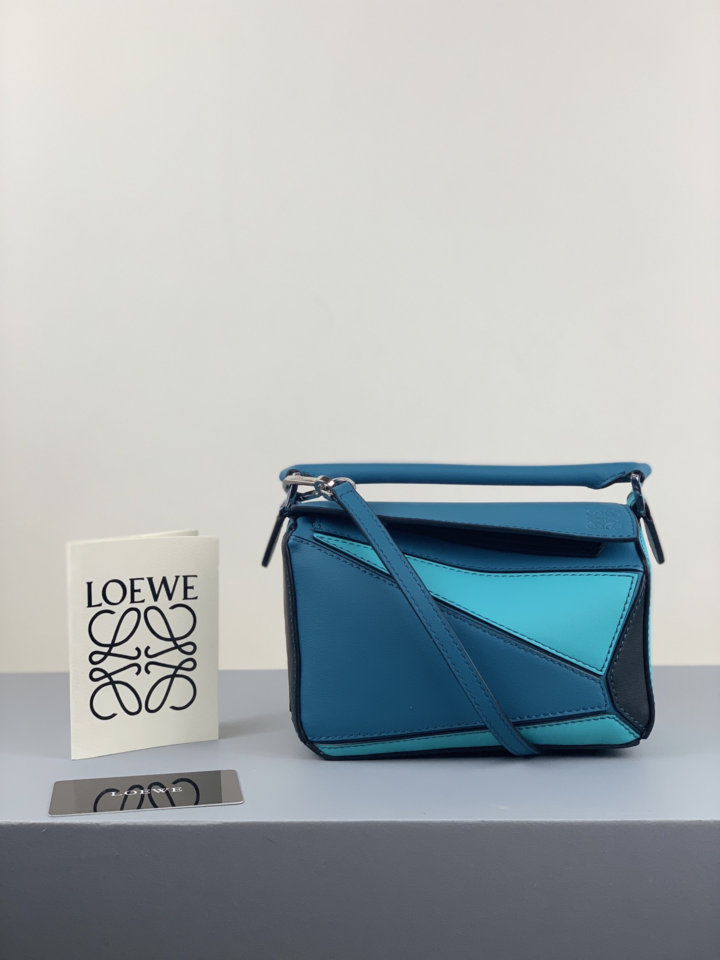 LOEWE HANDBAG Blue LOEWE HANDBAG Blue