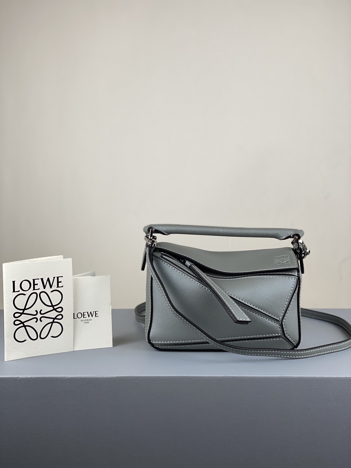 LOEWE HANDBAG blue-gray LOEWE HANDBAG blue-gray
