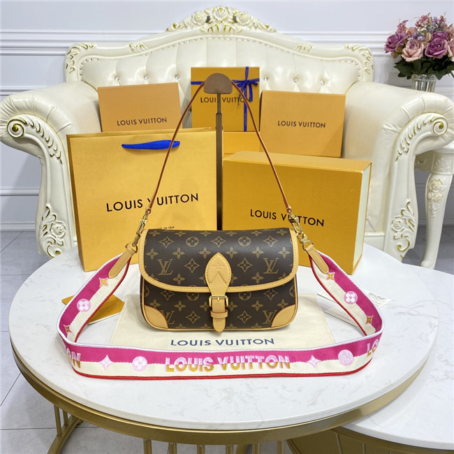 Louis Vuitton Diane Fuchsia Louis Vuitton Diane Fuchsia