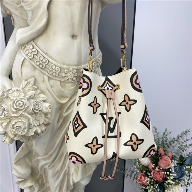 Louis Vuitton NeoNoe MM Cream Louis Vuitton NeoNoe MM Cream