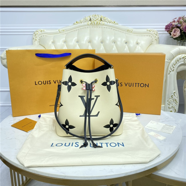 Louis Vuitton Crafty Neonoe MM Cream Louis Vuitton Crafty Neonoe MM Cream