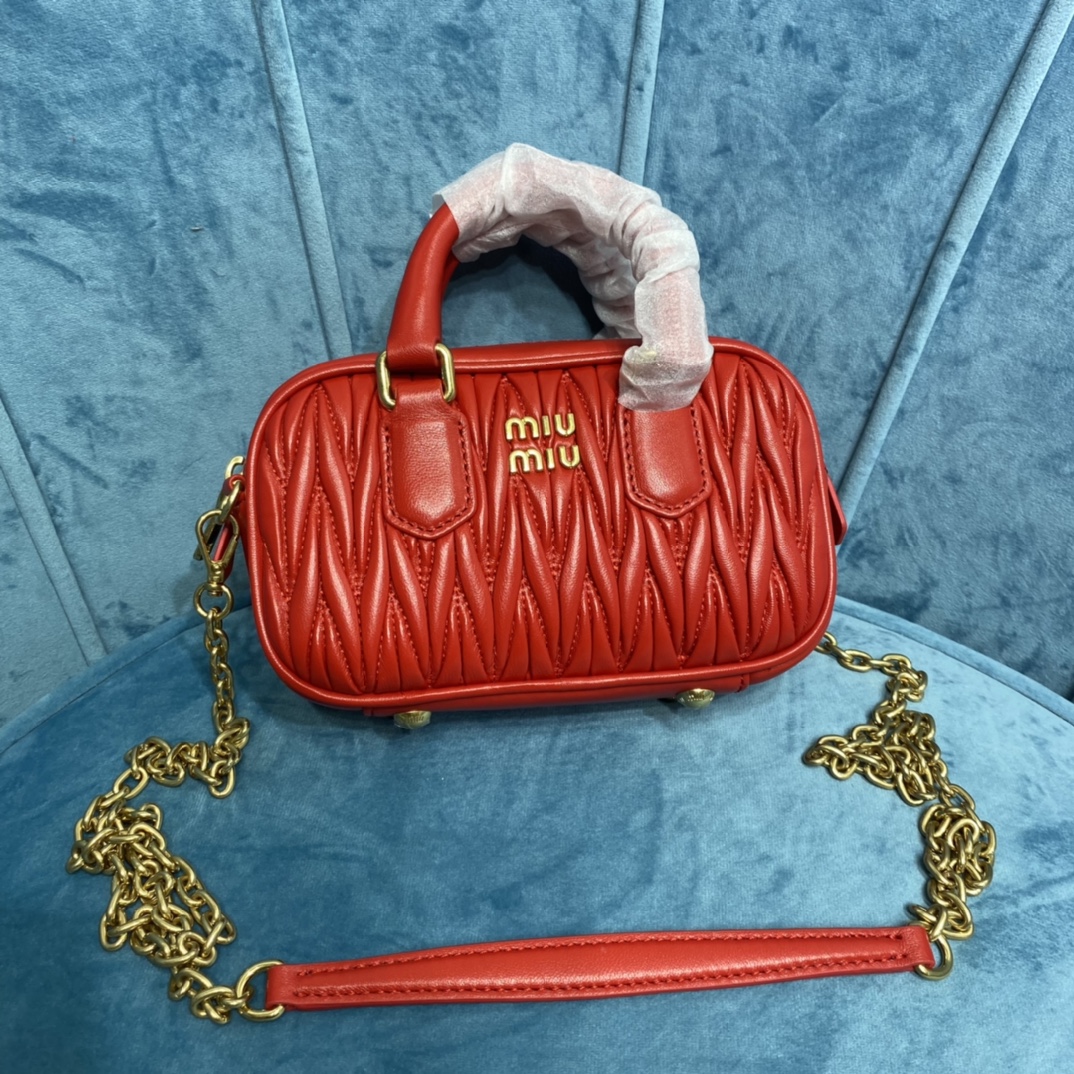 MIU MIU HANDBAG Red MIU MIU HANDBAG Red