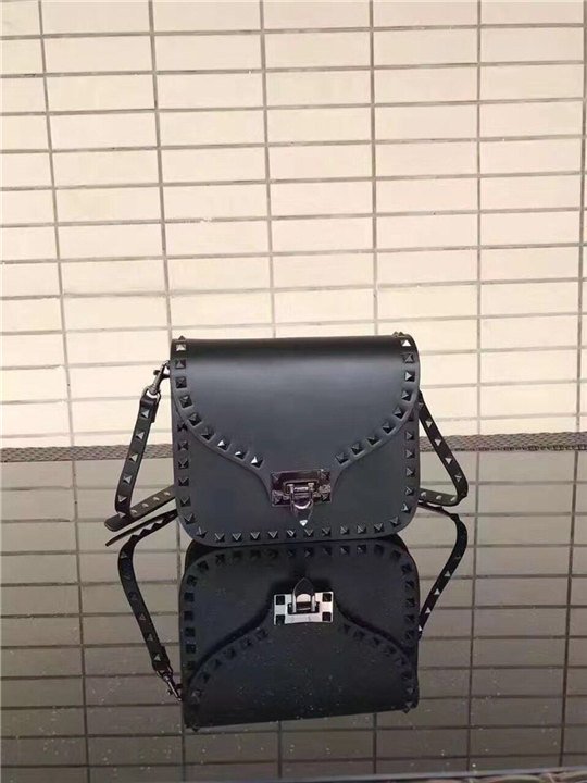 Valentino Rockstud Cross Body Bag Black/Ruthenium Valentino Rockstud Cross Body Bag Black/Ruthenium