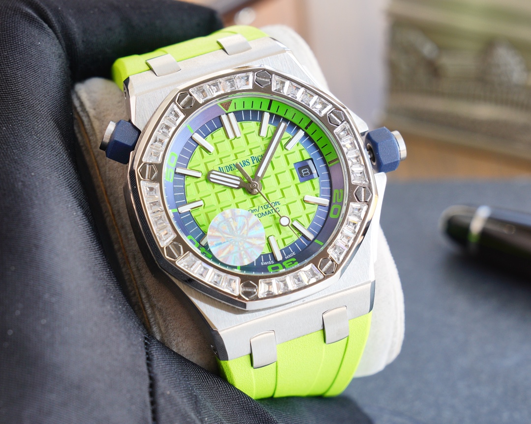 Audemars Piguet 15710ST.OO.A002CA.01 Royal Oak Offshore Men’s Mechanical Watch Audemars Piguet 15710ST.OO.A002CA.01 Royal Oak Offshore Men’s Mechanical Watch