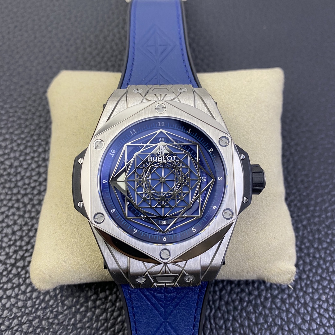 Hublot Big Bang Sang Bleu II Tattoo Watch Hublot Big Bang Sang Bleu II Tattoo Watch