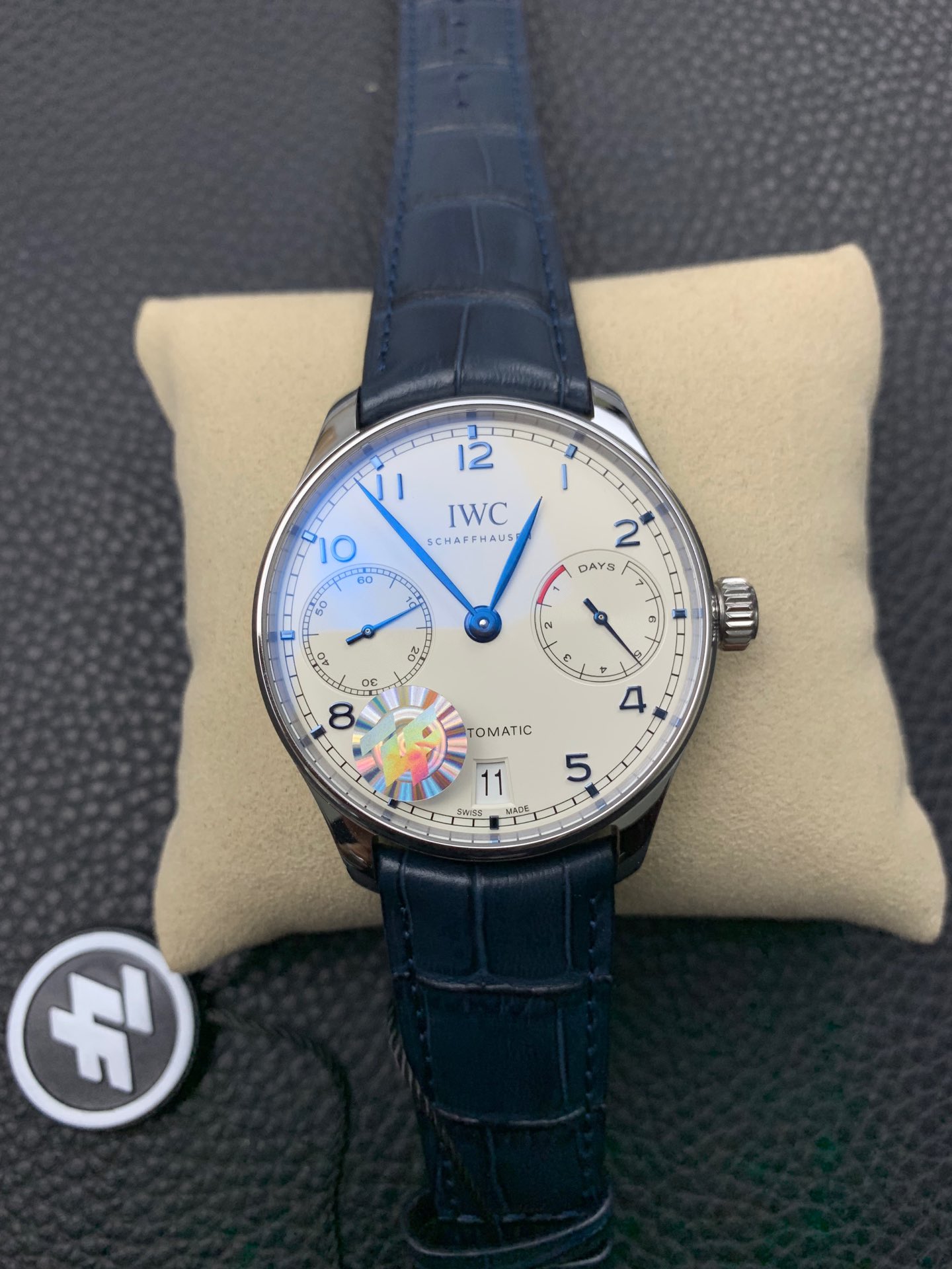 Universal Portugal 42.3 Series IW500705 Watch Universal Portugal 42.3 Series IW500705 Watch