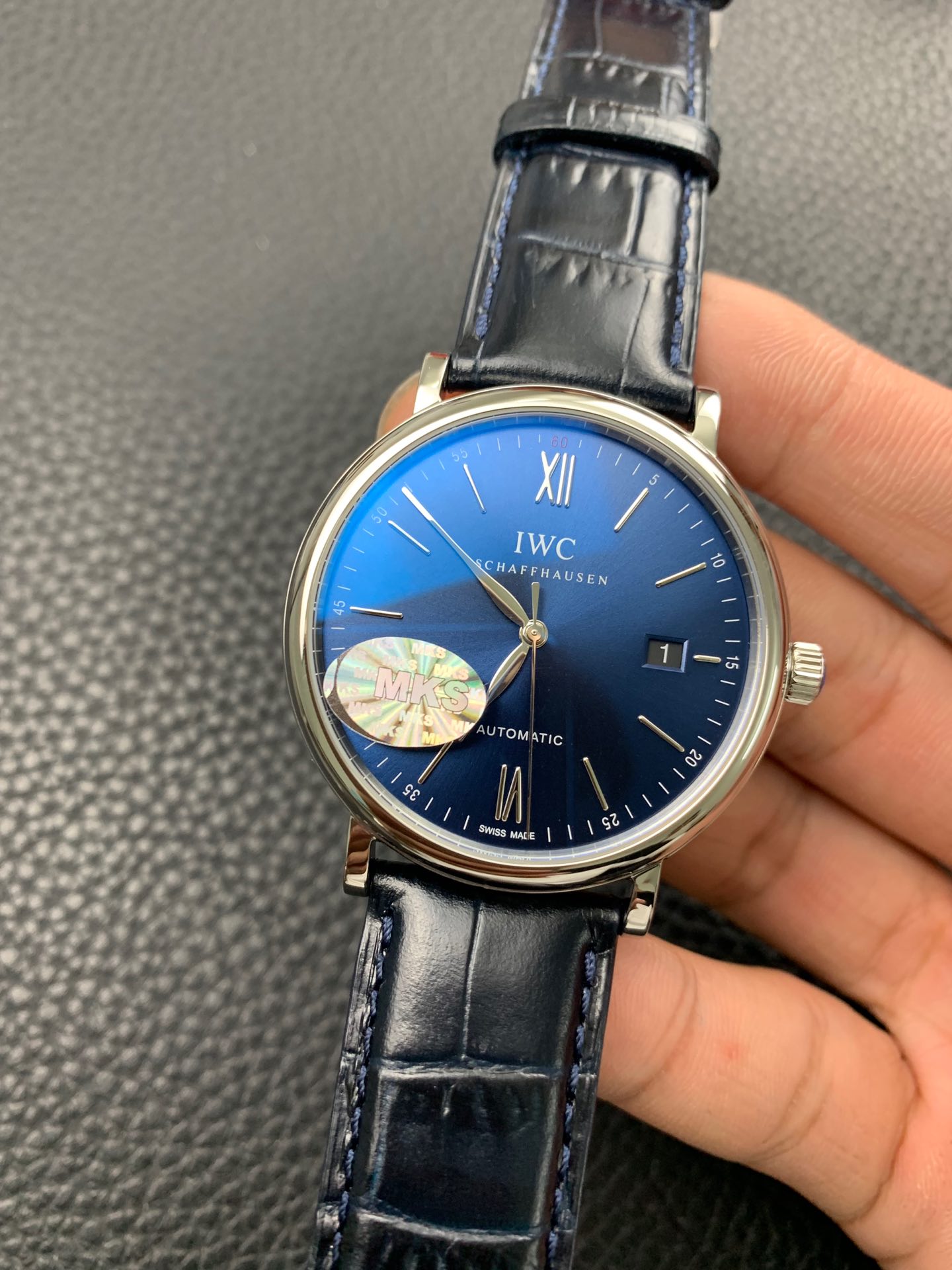 Universal Watch Berto Fino 40 Series Mechanical Watch Universal Watch Berto Fino 40 Series Mechanical Watch