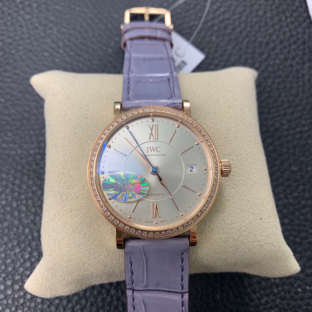 Universal Watch Berto Fino 37 Series IW458111 Watch Universal Watch Berto Fino 37 Series IW458111 Watch