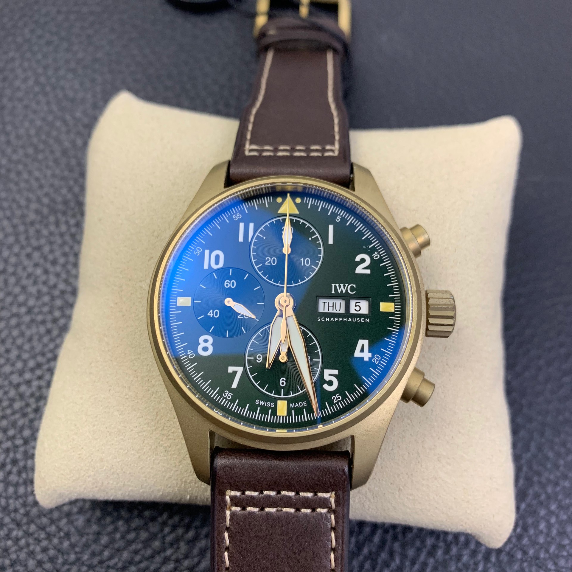 Universal Pilot 41 SeriesIW387902 Universal Pilot 41 SeriesIW387902