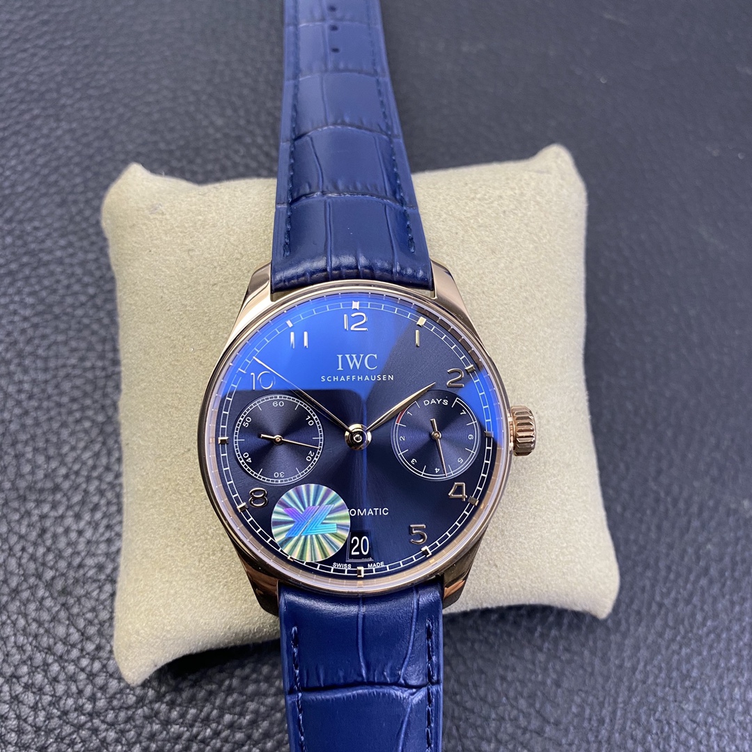 Universal Portugal 42 Series Mechanical Watch Universal Portugal 42 Series Mechanical Watch