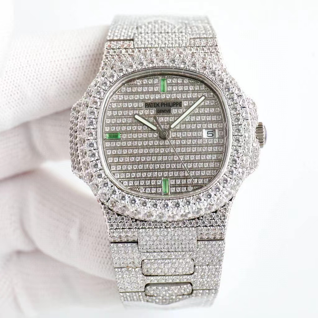 Patek Philippe Nautilus 5711 Platinum Watch Patek Philippe Nautilus 5711 Platinum Watch