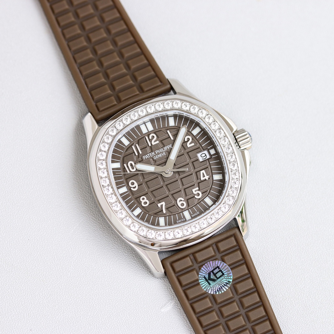 Patek Philippe 5067A Quartz Women’s Watch Patek Philippe 5067A Quartz Women’s Watch