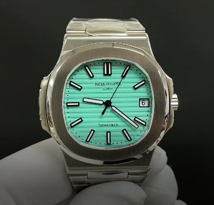 Patek Philippe Nautilus 5712 Multi-function Watch Patek Philippe Nautilus 5712 Multi-function Watch