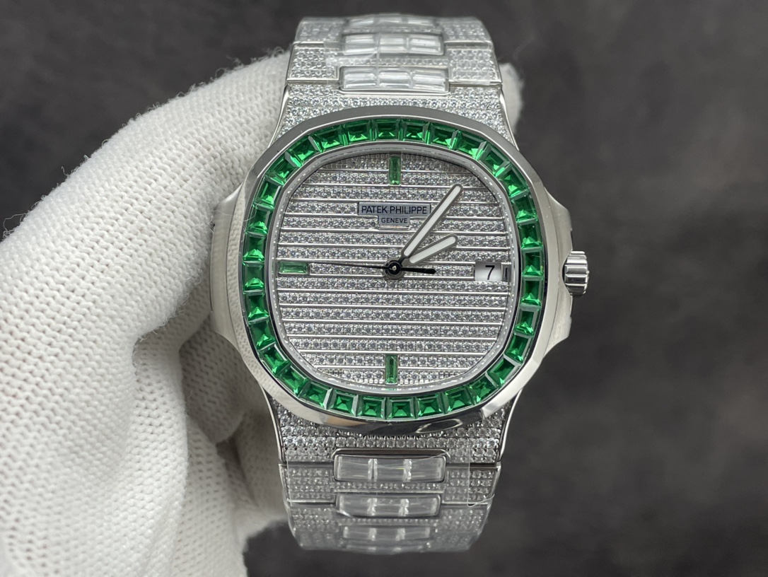Patek Philippe Nautilus 5711 Parrot Shell Full Diamond Watch Patek Philippe Nautilus 5711 Parrot Shell Full Diamond Watch