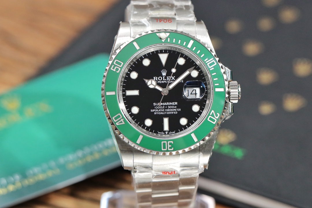 Rolex Submariner Classic 41 Series Rolex Submariner Classic 41 Series