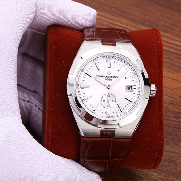 Vacheron Constantin Overseas Collection Men’s 2-Hand Semi-Mechanical Wristwatch