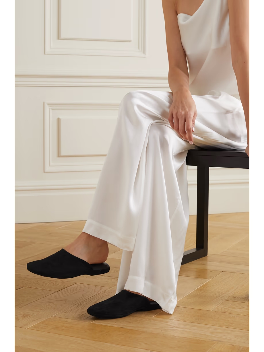 Suede slippers Suede slippers