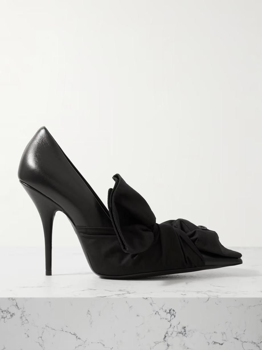 Poplin-trimmed leather pumps Poplin-trimmed leather pumps