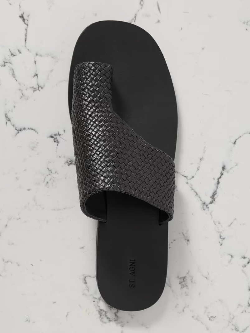 Asymmetric woven leather slides Asymmetric woven leather slides