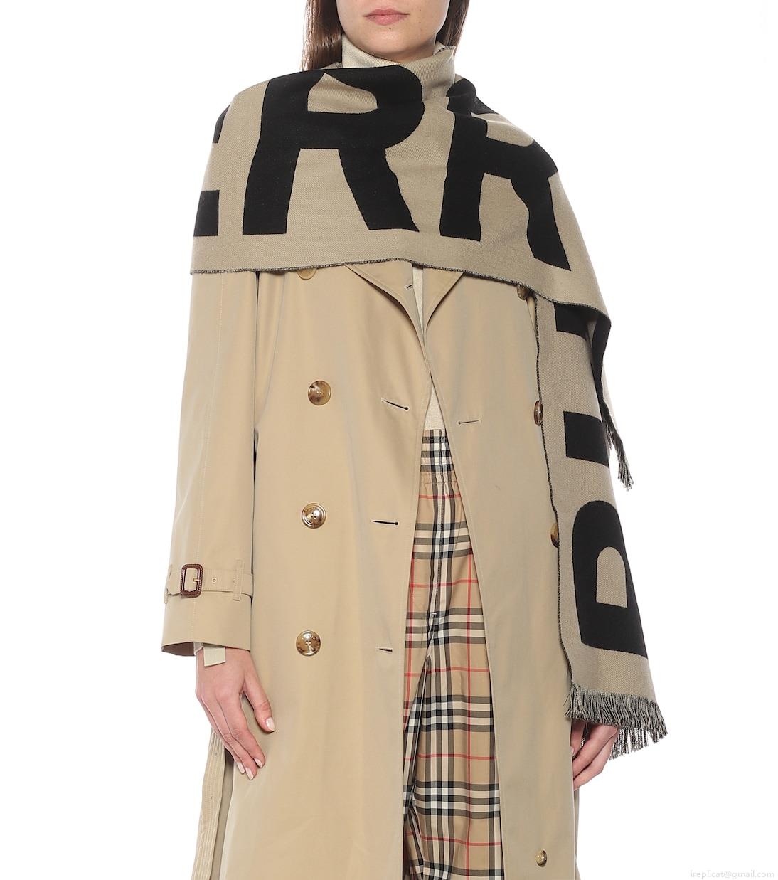 BurberryLogo wool scarf BurberryLogo wool scarf