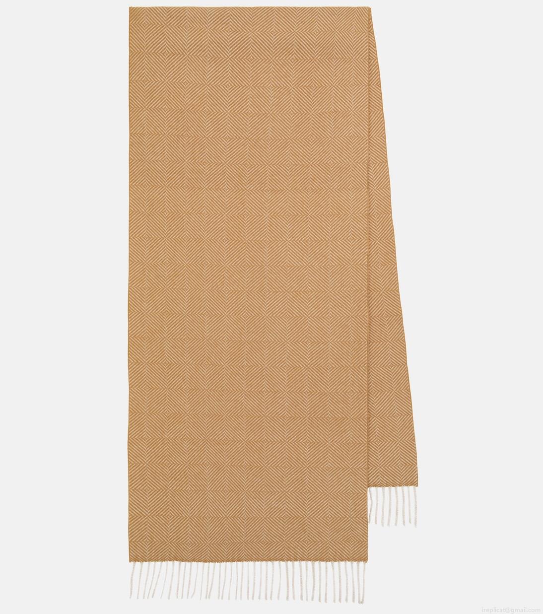 Loro PianaTurati herringbone cashmere scarf Loro PianaTurati herringbone cashmere scarf